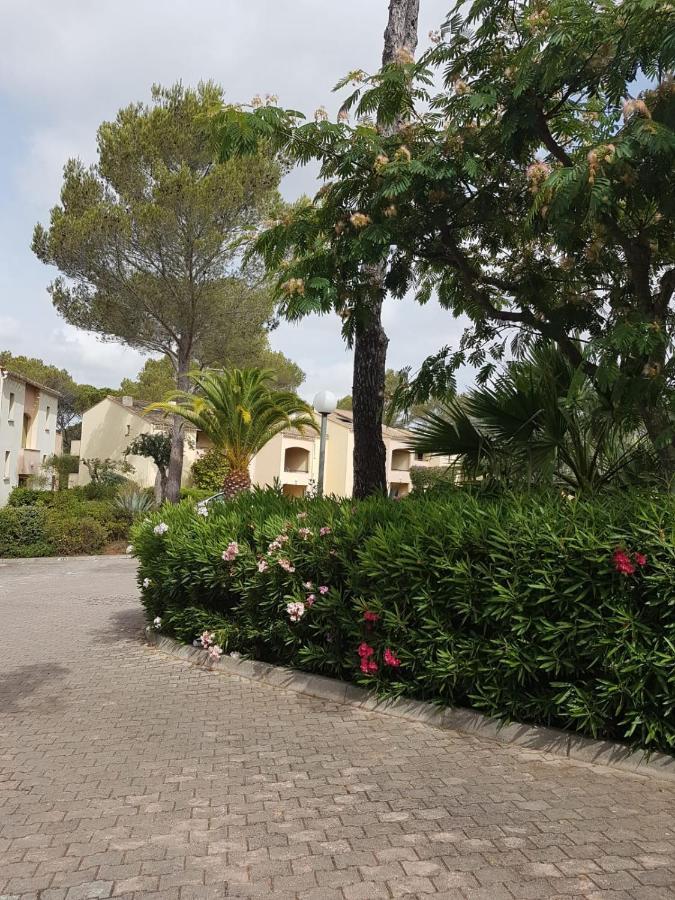 Charmant Studio Dans La Residence Haut Du Golf Saint-Raphaël Exterior foto